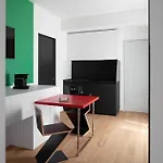 Interno Marche Design Experience מלון