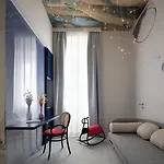 Interno Marche Design Experience מלון