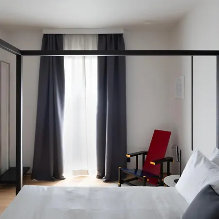 Interno Marche Design Experience 4*