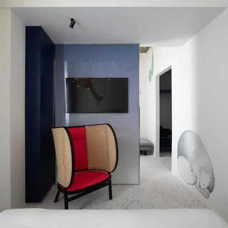 Interno Marche Design Experience 4*