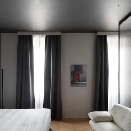 Interno Marche Design Experience 4* Tolentino