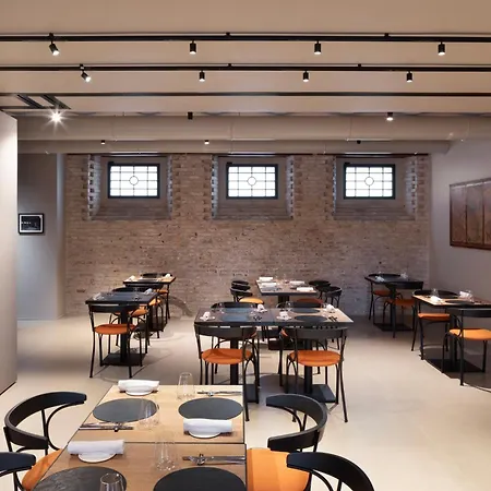 Interno Marche Design Experience 4* טולנטינו