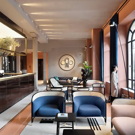 Interno Marche Design Experience 4*