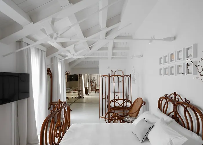 ホテル Interno Marche Design Experience 4*